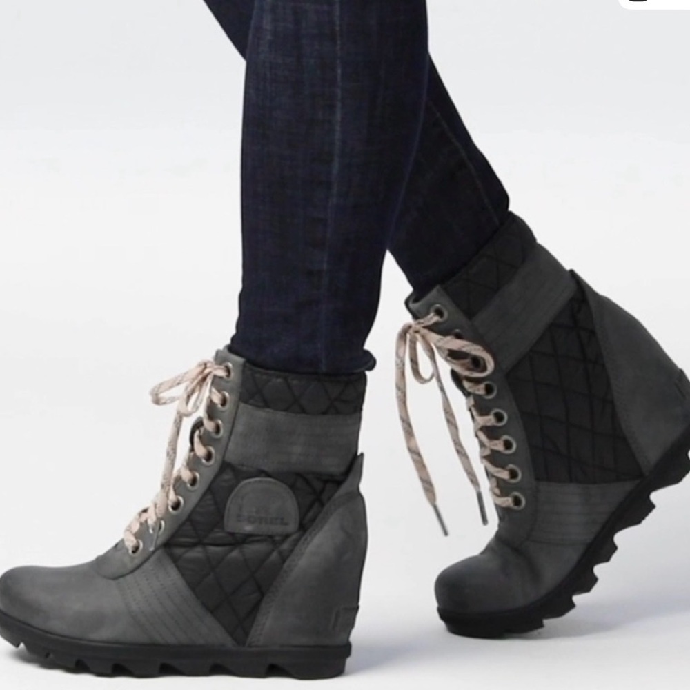 ⭐️Sorel Lexie Wedge Boots⭐️